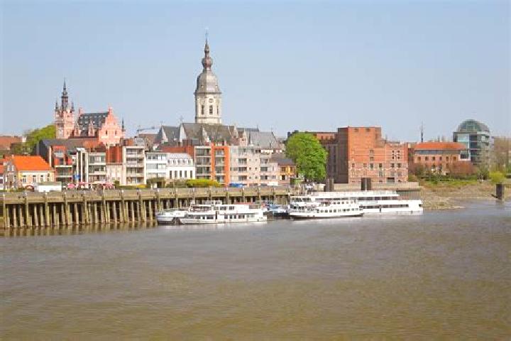 Sadie, 31 — Escort in Rupelmonde, Belgium