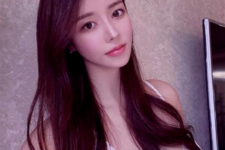 Sadie, 31 — Escort in Tieshangang, China