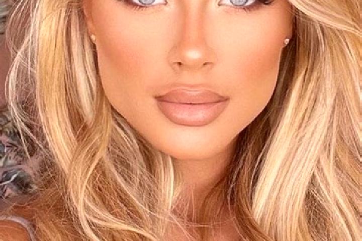 Sadie, 32, a blonde blue-eyed latina companion based in Valea Dragului. Offering Fetish, 69, Duos, Prostate Massage. Available for incall and outcall, day an...
