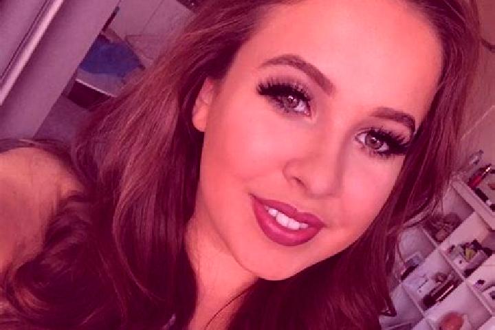 Sadie, 32, a brunette amber-eyed european companion based in Brusson. Offering Dinner Date, Domination, GFE. Available for incall and outcall, day and evenin...