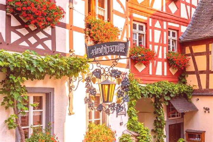 Sadie, 32 — Escort in Grossenworden, Germany
