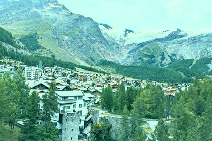 Sadie, 32 — Escort in Saas-Fee, Switzerland