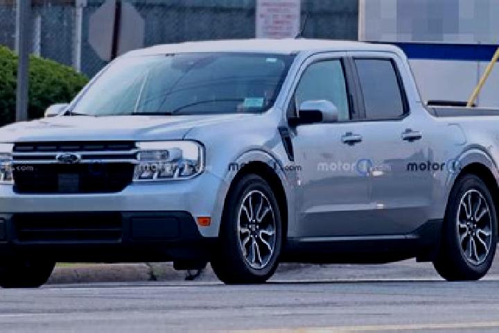 Sadie, 32 — Escort in Seven Mile Ford, United States