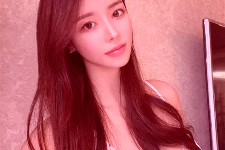 Sadie, 32 — Escort in Tadou, China