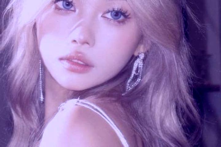 Sadie, 33, a blonde grey-eyed asian companion based in Leczna. Offering Erotic Massage, 69, Striptease, Duos. Available for incall and outcall, day and eveni...