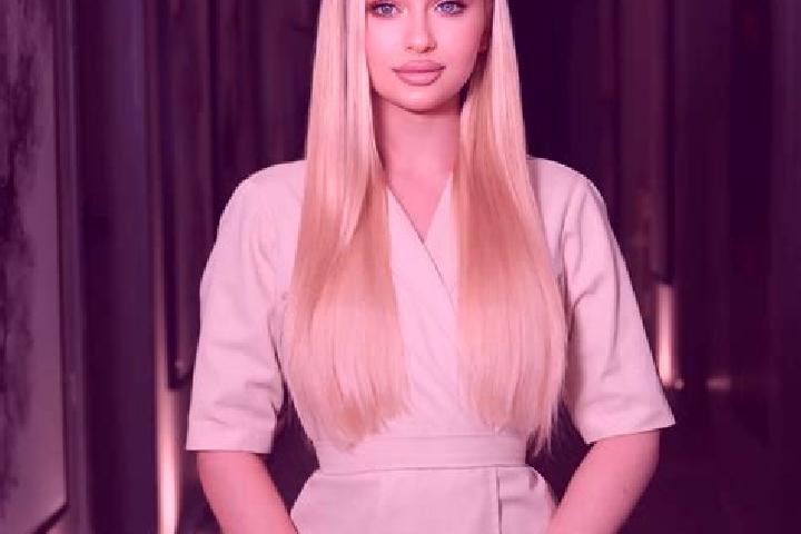 Sadie, 33, a blonde grey-eyed slavic companion based in Ciricito Abajo. Offering Roleplay, Tantra, Erotic Massage, Couples, Duos. Available for incall and ou...