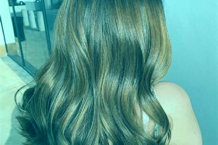 Sadie, 33, a chestnut green-eyed slavic companion based in La Mure. Offering Party Girl, Massage, Girlfriend Experience, Deep French Kissing, Tantra. Availab...