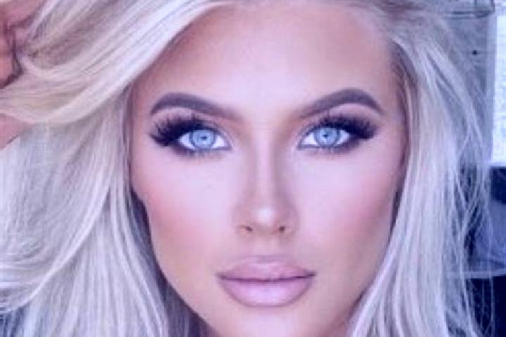 Sadie, 33, a platinum blonde dark-eyed indian companion based in Gisiliba. Offering BDSM, Tantra, Fetish. Available for incall and outcall, day and evening d...