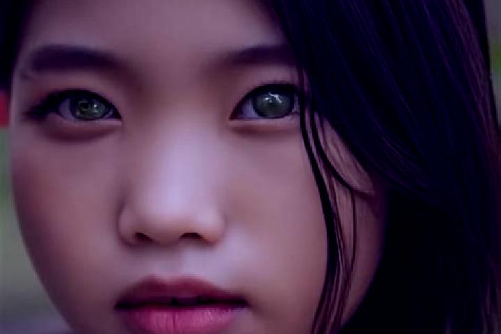 Sadie, 33, a red green-eyed asian companion based in Suatu. Offering Tantra, 69, BDSM. Available for incall and outcall, day and evening dates.