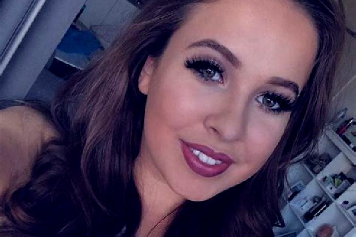 Sadie, 33, a red hazel-eyed latina companion based in Hemingford Abbots. Offering CIM, Dinner Date, Striptease, Domination. Available for incall and outcall,...