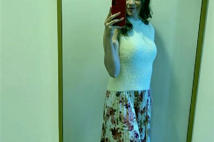Sadie, 33 — Escort in Abergwili, United Kingdom