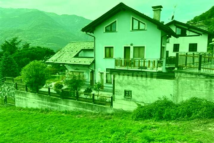 Sadie, 33 — Escort in Castione Andevenno, Italy
