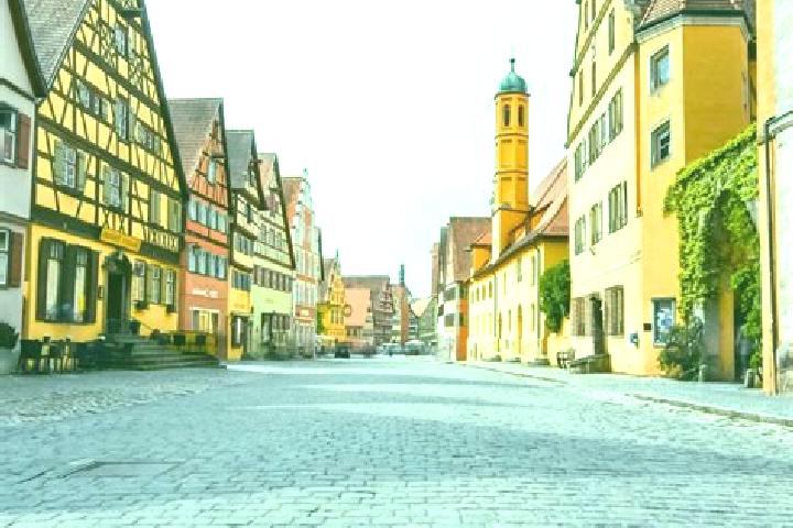 Sadie, 33 — Escort in Dinkelsbuehl, Germany