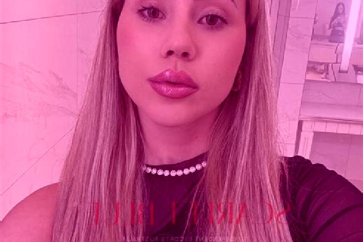 Sadie, 33 — Escort in Francisco Macedo, Brazil