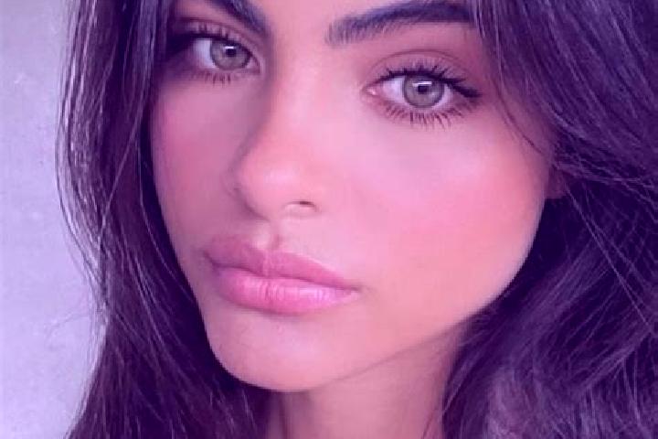 Sadie, 34, a black hazel-eyed middle eastern companion based in Loebenau. Offering Domination, GFE, Tantra. Available for incall and outcall, overnight booki...