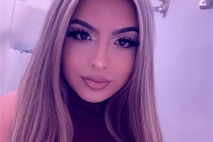 Sadie, 34, a blonde brown-eyed latina companion based in Naesviken. Offering Tantra, CIM, OWO. Available for incall and outcall, day and evening dates.