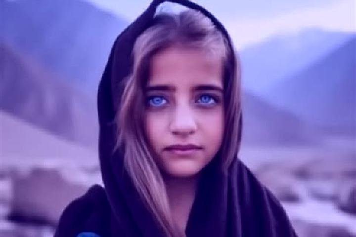 Sadie, 34, a chestnut blue-eyed middle eastern companion based in Fort Hancock. Offering Tantra, Fetish, Travel Companion, Erotic Massage. Available for inca...