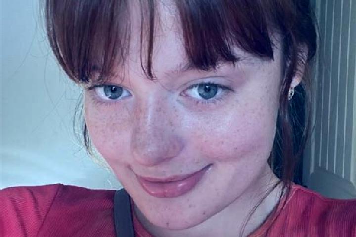 Sadie, 34, a red green-eyed european companion based in Wetzendorf. Offering Dinner Date, Prostate Massage, Erotic Massage, BDSM. Available for incall and ou...