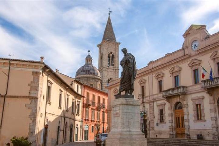 Sadie, 34 — Escort in Civitella Messer Raimondo, Italy