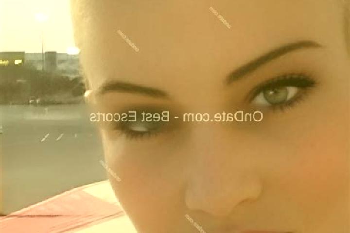 Sadie, 34 — Escort in Manoaia, Romania