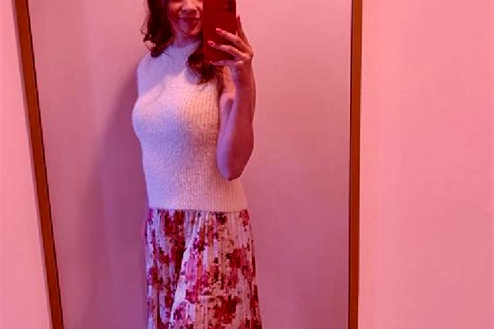 Sadie, 34 — Escort in Novofedorovka, Ukraine