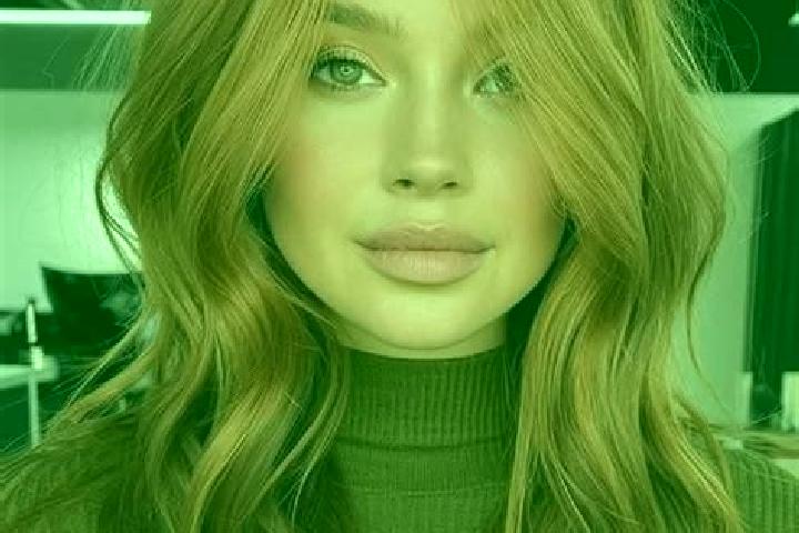 Sadie, 35, a auburn hazel-eyed slavic companion based in St. Clements. Offering BDSM, Party Girl, Dinner Date, Roleplay. Available for incall and outcall, ov...