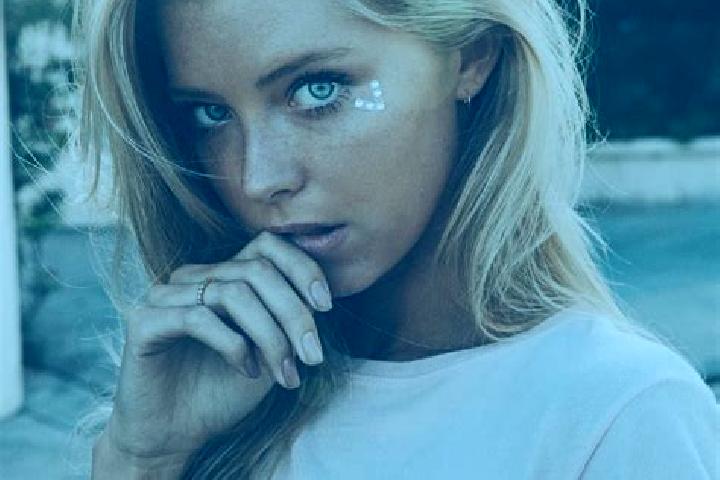 Sadie, 35, a blonde blue-eyed caucasian companion based in Oume. Offering Couples, A-Level, BDSM, Duos. Available for incall and outcall, overnight bookings ...