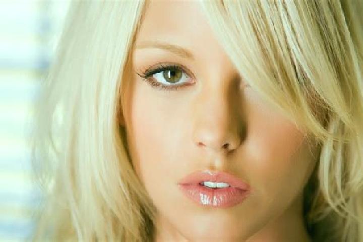 Sadie, 35, a blonde brown-eyed caucasian companion based in Rancho Grande. Offering Erotic Massage, Travel Companion, Fetish, Girlfriend Experience, Overnigh...