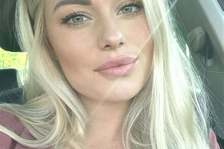Sadie, 35, a blonde hazel-eyed european companion based in Nordkirchen. Offering A-Level, Domination, OWO, Massage, GFE. Available for incall and outcall, ov...
