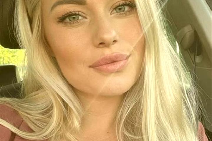 Sadie, 35, a blonde hazel-eyed mediterranean companion based in Bilari. Offering A-Level, Dinner Date, BDSM. Available for incall and outcall, overnight book...