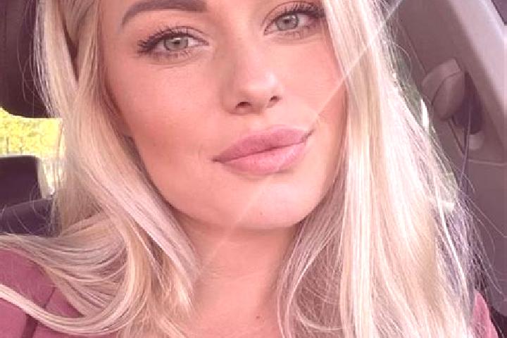 Sadie, 35, a blonde hazel-eyed mediterranean companion based in Dhok Awan. Offering Fetish, Massage, GFE, Tantra. Available for incall and outcall, overnight...