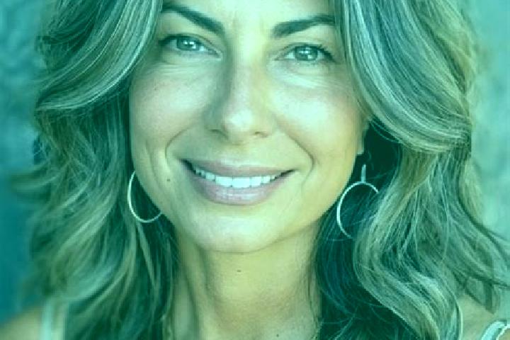 Sadie, 35, a brunette grey-eyed middle eastern companion based in Son Tay. Offering 69, Striptease, CIM. Available for incall and outcall, day and evening da...