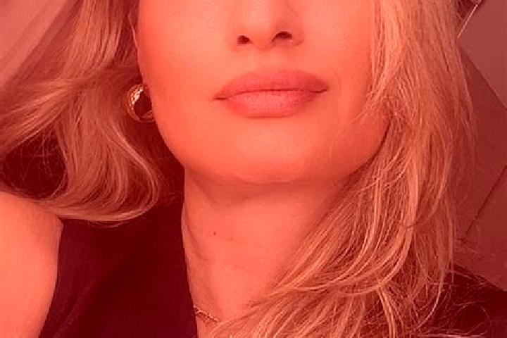 Sadie, 35 — Escort in Moussy, France