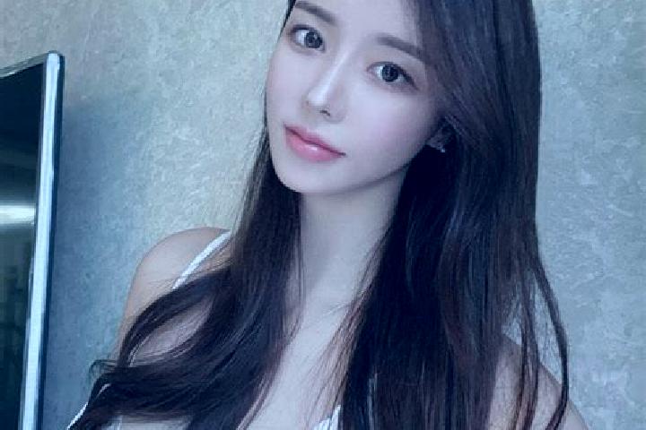 Sadie, 35 — Escort in Ruixi, China