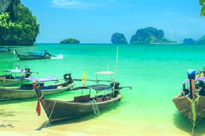Sadie, 35 — Escort in Sukhirin, Thailand