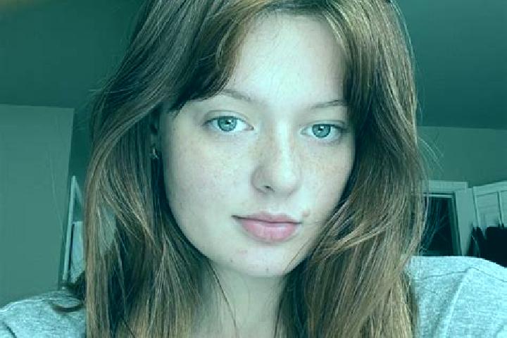 Sadie, 36, a auburn amber-eyed middle eastern companion based in Sertao. Offering GFE, 69, A-Level, Striptease. Available for incall and outcall, day and eve...
