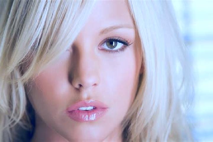 Sadie, 36, a blonde brown-eyed mixed companion based in Luau. Offering Deep French Kissing, Dinner Date, Striptease, Roleplay, Travel Companion. Available fo...