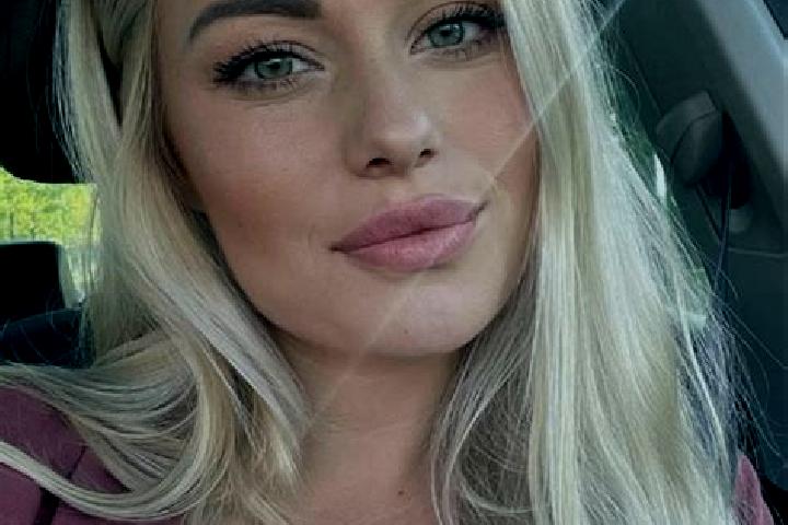Sadie, 36, a blonde hazel-eyed middle eastern companion based in Nto Edino. Offering Striptease, GFE, Erotic Massage, 69. Available for incall and outcall, d...