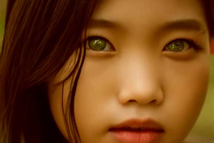 Sadie, 36, a brunette green-eyed asian companion based in Grati Satu. Offering BDSM, OWO, Domination. Available for incall and outcall, overnight bookings av...