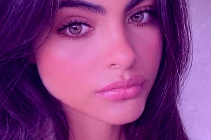 Sadie, 36, a brunette grey-eyed latina companion based in Gbelibli. Offering Domination, CIM, 69. Available for incall and outcall, day and evening dates.