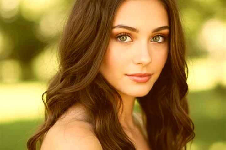 Sadie, 36, a brunette hazel-eyed mixed companion based in Montseveroux. Offering A-Level, Domination, Dinner Date, Girlfriend Experience. Available for incal...