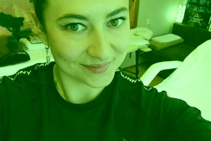 Sadie, 36, a red dark-eyed slavic companion based in Chateauneuf-sur-Loire. Offering Travel Companion, Erotic Massage, GFE. Available for incall and outcall,...