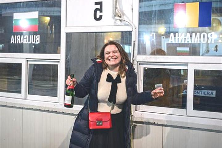 Sadie, 36 — Escort in Iosifalau, Romania