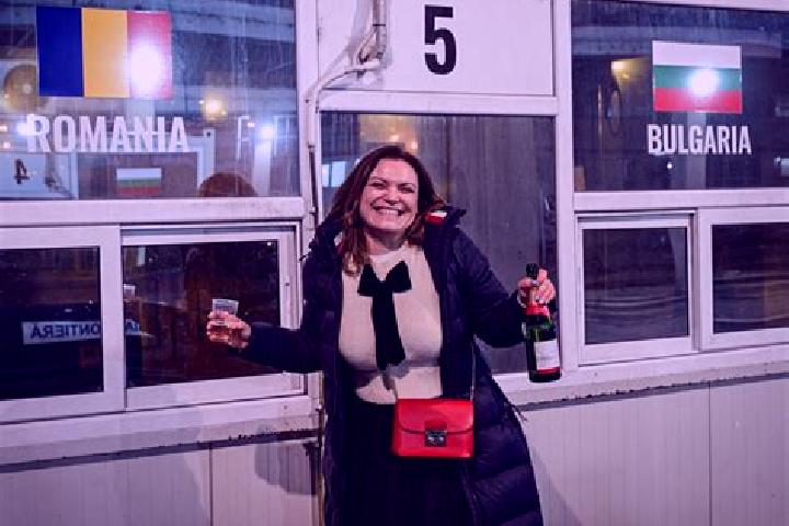 Sadie, 36 — Escort in Lutita, Romania