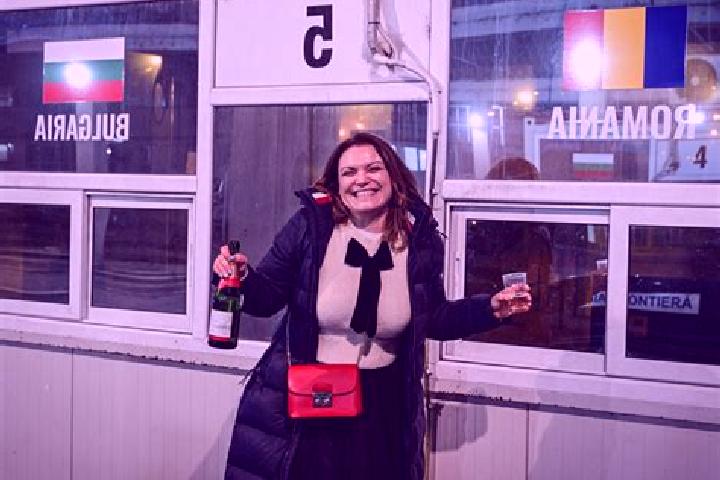 Sadie, 36 — Escort in Zemes, Romania