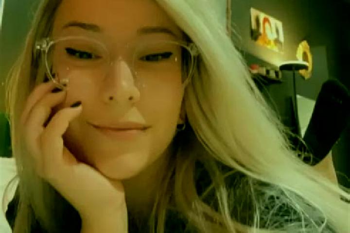 Sadie, 37, a blonde grey-eyed mixed companion based in Kedung. Offering Roleplay, Couples, Girlfriend Experience. Available for incall and outcall, overnight...