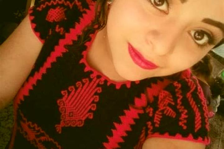 Sadie, 37, a red dark-eyed indian companion based in San Juan Bautista Tlacoatzintepec. Offering Massage, BDSM, GFE, OWO. Available for incall and outcall, d...