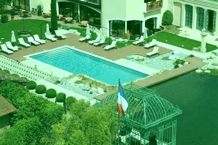 Sadie, 37 — Escort in Cuiseaux, France