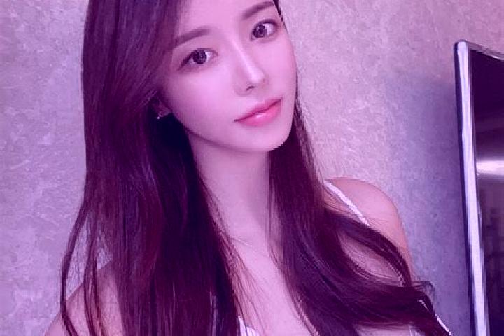 Sadie, 37 — Escort in Hengpi, China