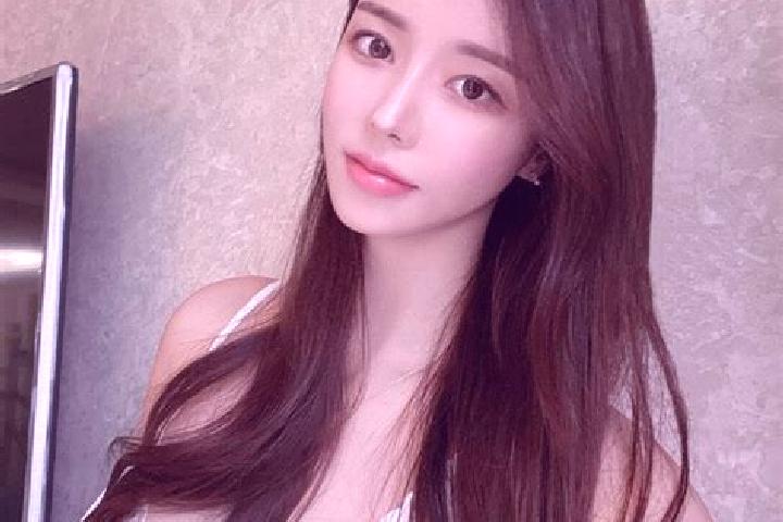 Sadie, 37 — Escort in Xiexiong, China